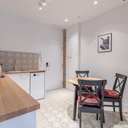 Modern Apartment Close To City Centre Валенсия Екстериор снимка