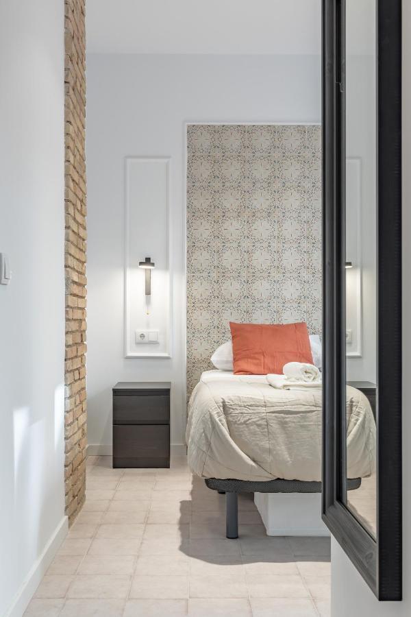 Modern Apartment Close To City Centre Валенсия Екстериор снимка