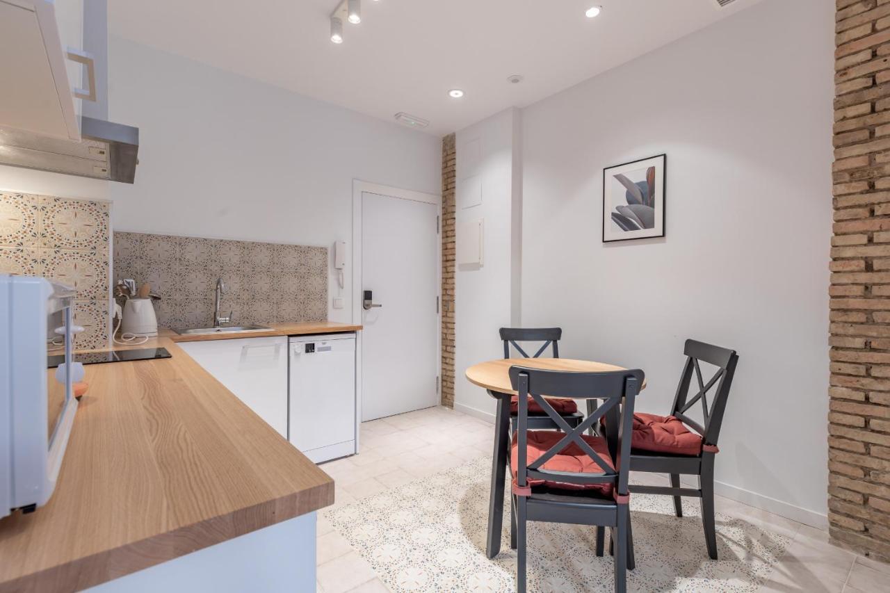 Modern Apartment Close To City Centre Валенсия Екстериор снимка