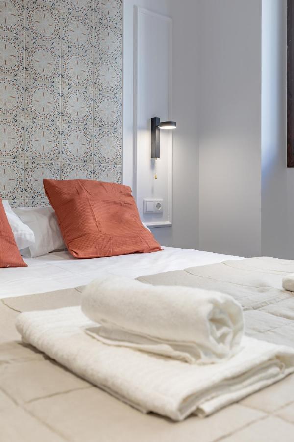 Modern Apartment Close To City Centre Валенсия Екстериор снимка